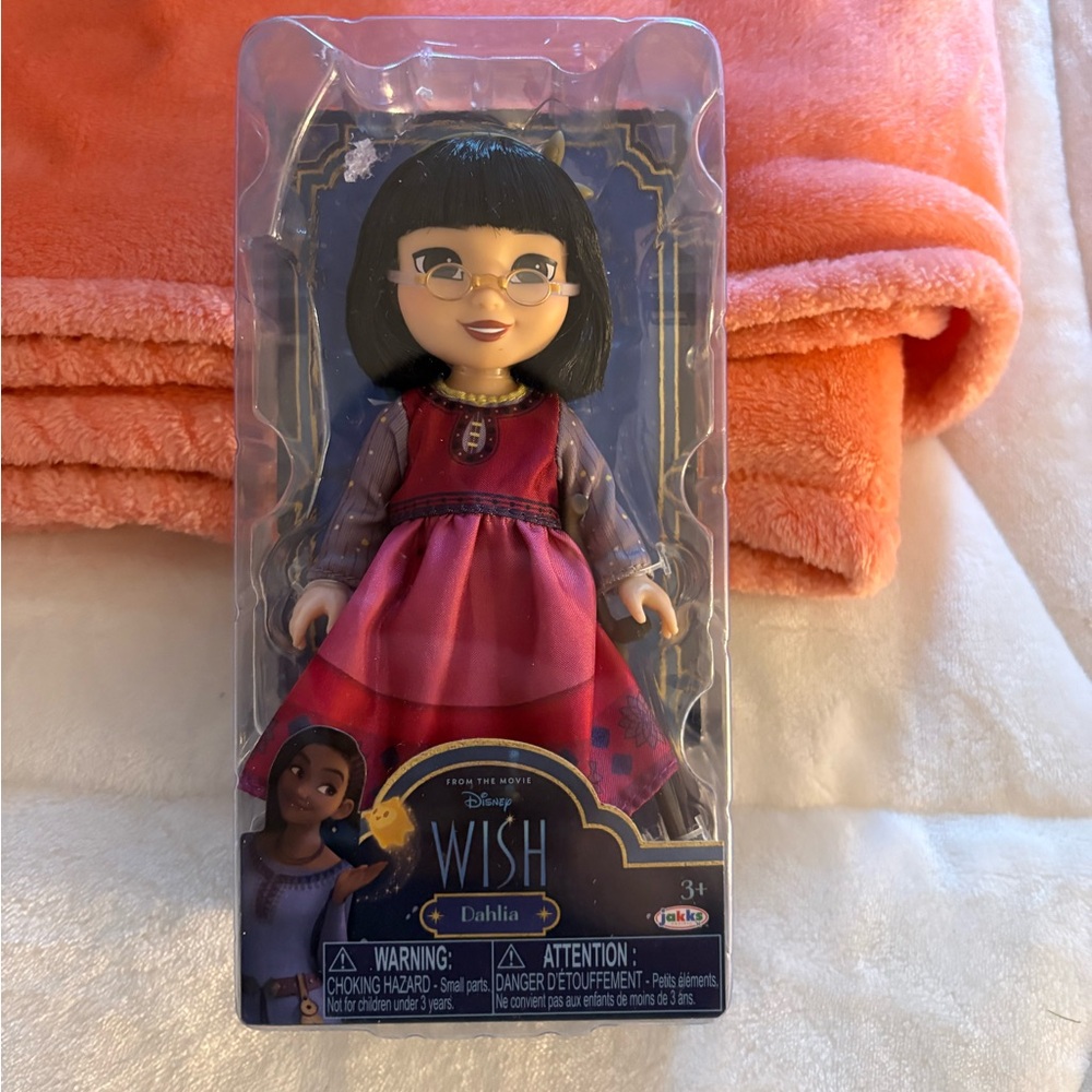 Disney Wish Dahlia Doll - Red and Black